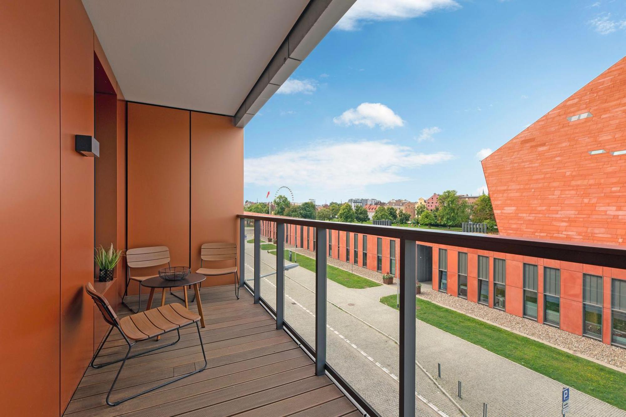 Blue Mandarin Riverside Premium Sauna & Gym Gdansk Oda fotoğraf